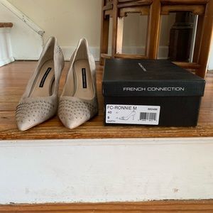 Never worn. Beautiful shoes